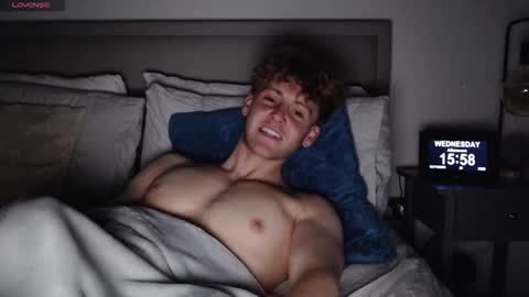 Snapshot of dominantalex182 chatting on October 2025 03:58:01 PM Alex... online show from October 2025 03:58:01 PM