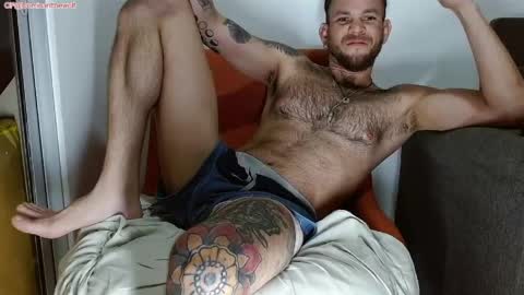 Snapshot of dominantthewolf chatting on April 2026 08:04:02 AM Logan - INDEPENDET MODEL online show from April 2026 08:04:02 AM