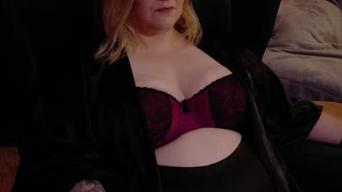 Snapshot of dominasadique chatting on October 2025 09:03:01 PM SADE online show from October 2025 09:03:01 PM