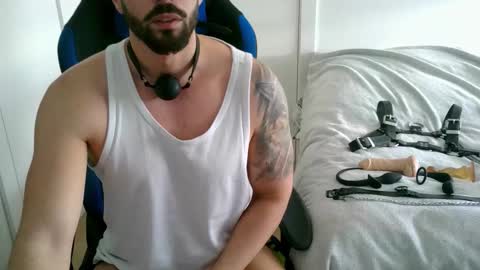 DominatedTitan online show from December 2025 10:33:01 AM