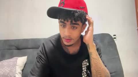 Snapshot of dominic_brand chatting on December 2025 01:11:01 AM Brandon online show from December 2025 01:11:01 AM