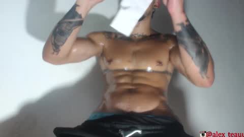 DOMI online show from November 2025 08:36:02 AM