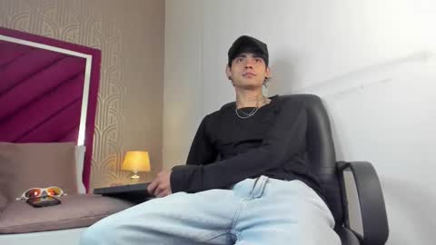 Dominic foox online show from March 2026 04:02:02 PM