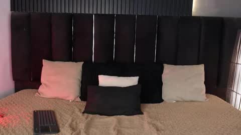 Dominic online show from September 2025 02:48:01 AM