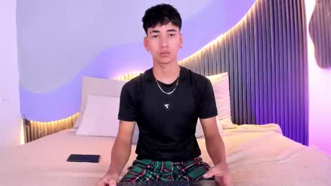 Dominic online show from November 2025 05:52:01 AM