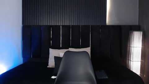 Dominic online show from January 2026 12:38:01 AM