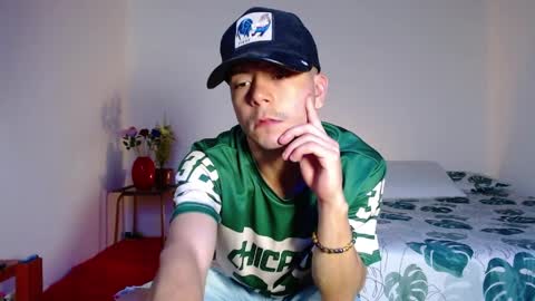 Snapshot of dominic_hanks chatting on April 2026 06:43:02 AM DOMINIC AND ANDREW online show from April 2026 06:43:02 AM
