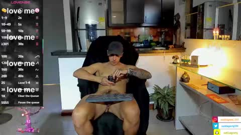 SANTI  independent model online show from November 2025 08:33:02 PM