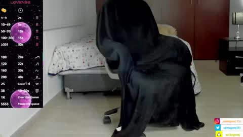 SANTI  independent model online show from May 2026 04:54:01 AM