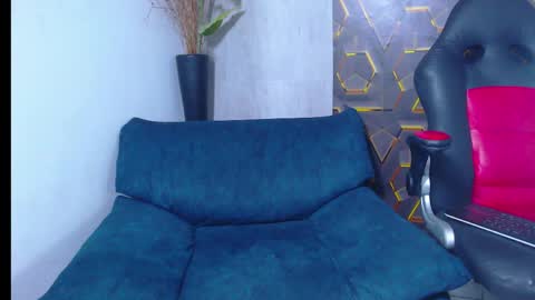 Snapshot of dominic_smith_ chatting on April 2026 04:39:01 AM dominic_smith_ online show from April 2026 04:39:01 AM