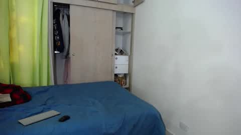 dominic_sofia online show from April 2026 11:48:01 AM