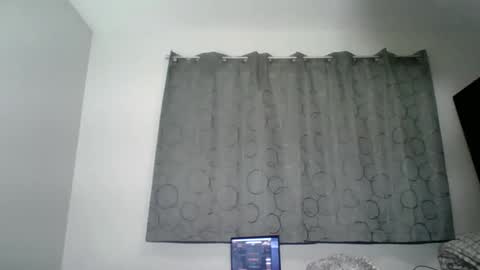 luis online show from December 2025 09:43:01 PM