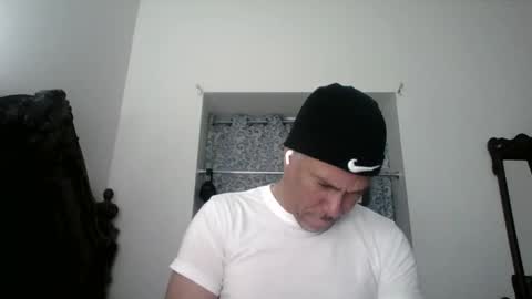 luis online show from April 2026 06:57:01 PM