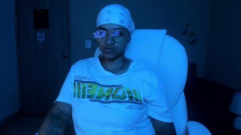 Snapshot of dominick_joness chatting on October 2025 11:58:02 PM Dominick online show from October 2025 11:58:02 PM