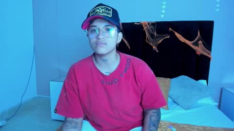 Snapshot of dominick_joness chatting on October 2025 06:47:02 AM Dominick online show from October 2025 06:47:02 AM