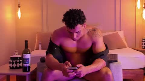 Dominick Star online show from February 2025 09:49:01 AM