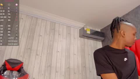 Snapshot of dominicsccott chatting on March 2025 12:11:02 PM Dominicscott online show from March 2025 12:11:02 PM