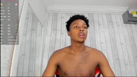 Snapshot of dominicsccott chatting on March 2025 01:15:02 PM Dominicscott online show from March 2025 01:15:02 PM