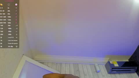 Snapshot of dominicsccott chatting on October 2025 12:35:01 PM Dominicscott online show from October 2025 12:35:01 PM