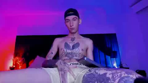 dominik_thompson777 online show from September 2025 04:26:01 AM