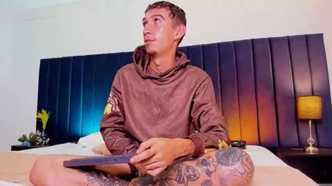 dominik_thompson777 online show from November 2025 03:39:02 AM