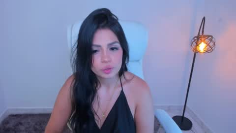 Snapshot of dominique_21x chatting on January 2025 06:03:02 AM DOMINIC online show from January 2025 06:03:02 AM