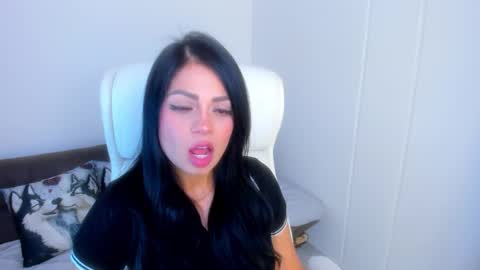 Snapshot of dominique_21x chatting on September 2025 03:53:01 AM DOMINIC online show from September 2025 03:53:01 AM