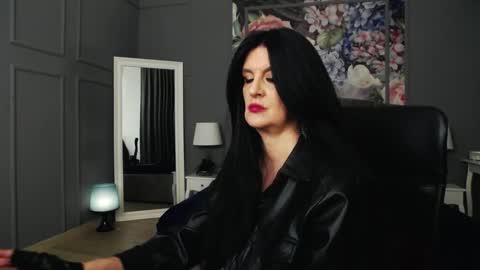 Snapshot of dommelisa chatting on January 2025 09:32:01 PM Dom Melisa online show from January 2025 09:32:01 PM
