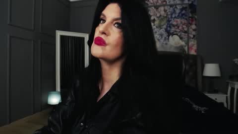 Snapshot of dommelisa chatting on October 2025 07:35:02 PM Dom Melisa online show from October 2025 07:35:02 PM