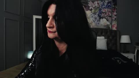 Snapshot of dommelisa chatting on October 2025 08:31:01 PM Dom Melisa online show from October 2025 08:31:01 PM