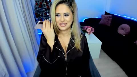 Tessa online show from January 2026 07:06:01 PM