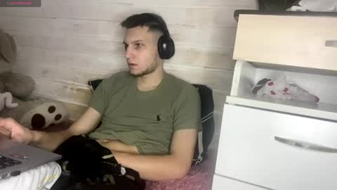 Stephanie and online show from March 2026 11:09:01 PM