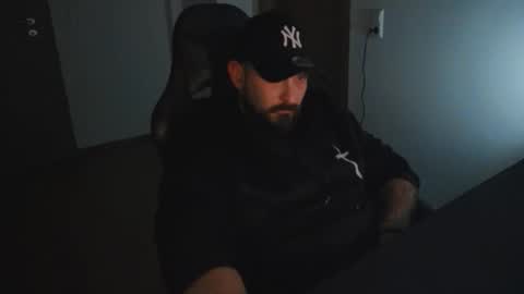 donchriiis online show from February 2026 01:26:01 AM