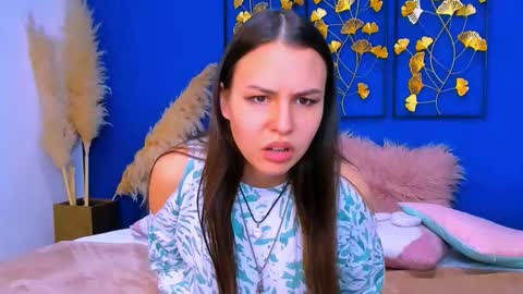 Snapshot of donna_won chatting on October 2025 09:56:01 PM Donna Won online show from October 2025 09:56:01 PM