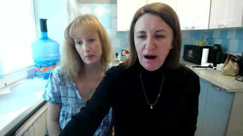Tatiana 43 curvy sexy body and Joanna redhead 39 years online show from November 2025 08:25:01 AM