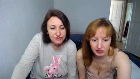 Tatiana 43 curvy sexy body and Joanna redhead 39 years online show from April 2026 07:44:01 AM