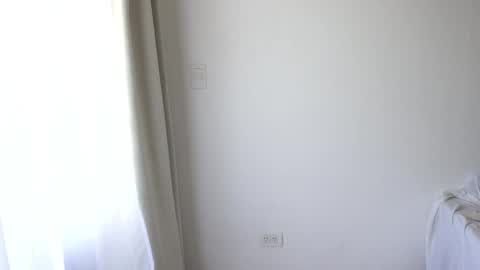 Donatella online show from September 2025 12:10:01 PM