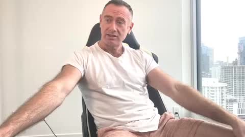 Snapshot of donnybasilisk chatting on October 2025 03:01:02 PM Donny online show from October 2025 03:01:02 PM