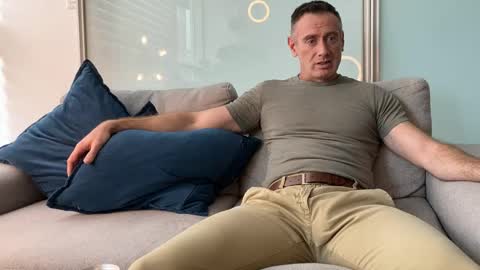 Snapshot of donnybasilisk chatting on November 2025 06:54:01 PM Donny online show from November 2025 06:54:01 PM