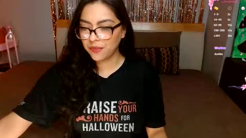 Snapshot of dontbemina chatting on December 2025 06:19:01 AM DontBeMina online show from December 2025 06:19:01 AM