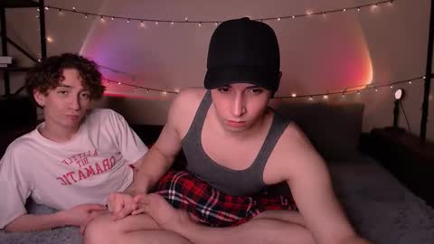 EliotKenny online show from December 2025 09:33:01 PM