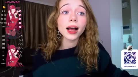 Nicole online show from December 2025 09:33:01 PM