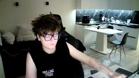 dopeboy277 online show from November 2025 04:29:01 PM