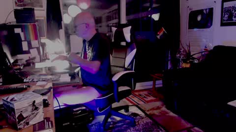 Snapshot of dopeleaf2 chatting on December 2024 10:25:01 PM dopeleaf2 online show from December 2024 10:25:01 PM