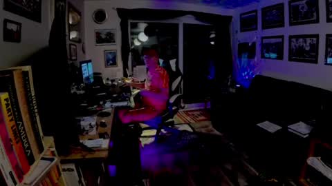 Snapshot of dopeleaf2 chatting on January 2025 11:23:01 PM dopeleaf2 online show from January 2025 11:23:01 PM