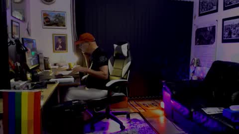 Snapshot of dopeleaf2 chatting on September 2025 07:25:01 PM dopeleaf2 online show from September 2025 07:25:01 PM