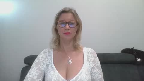 DoreenSexy online show from September 2025 06:07:01 PM