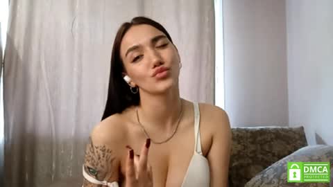 Jacqueline online show from May 2026 05:16:01 AM