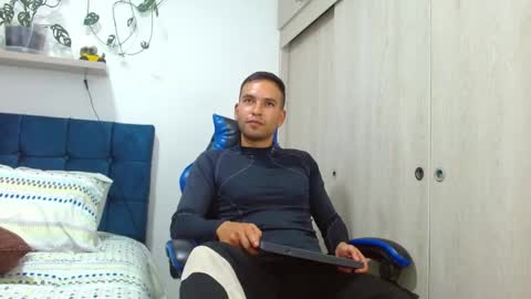 dorian_h online show from April 2026 06:44:02 PM