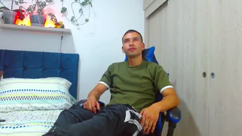 dorian_h online show from April 2026 01:08:01 AM